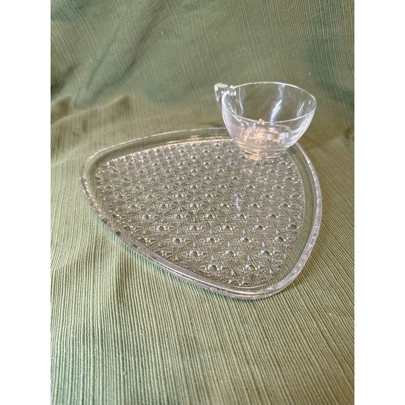 Vintage Indiana Glass Clear Daisy and Button Luncheon/Snack Plate and Cup Sets - Picture 2 of 9